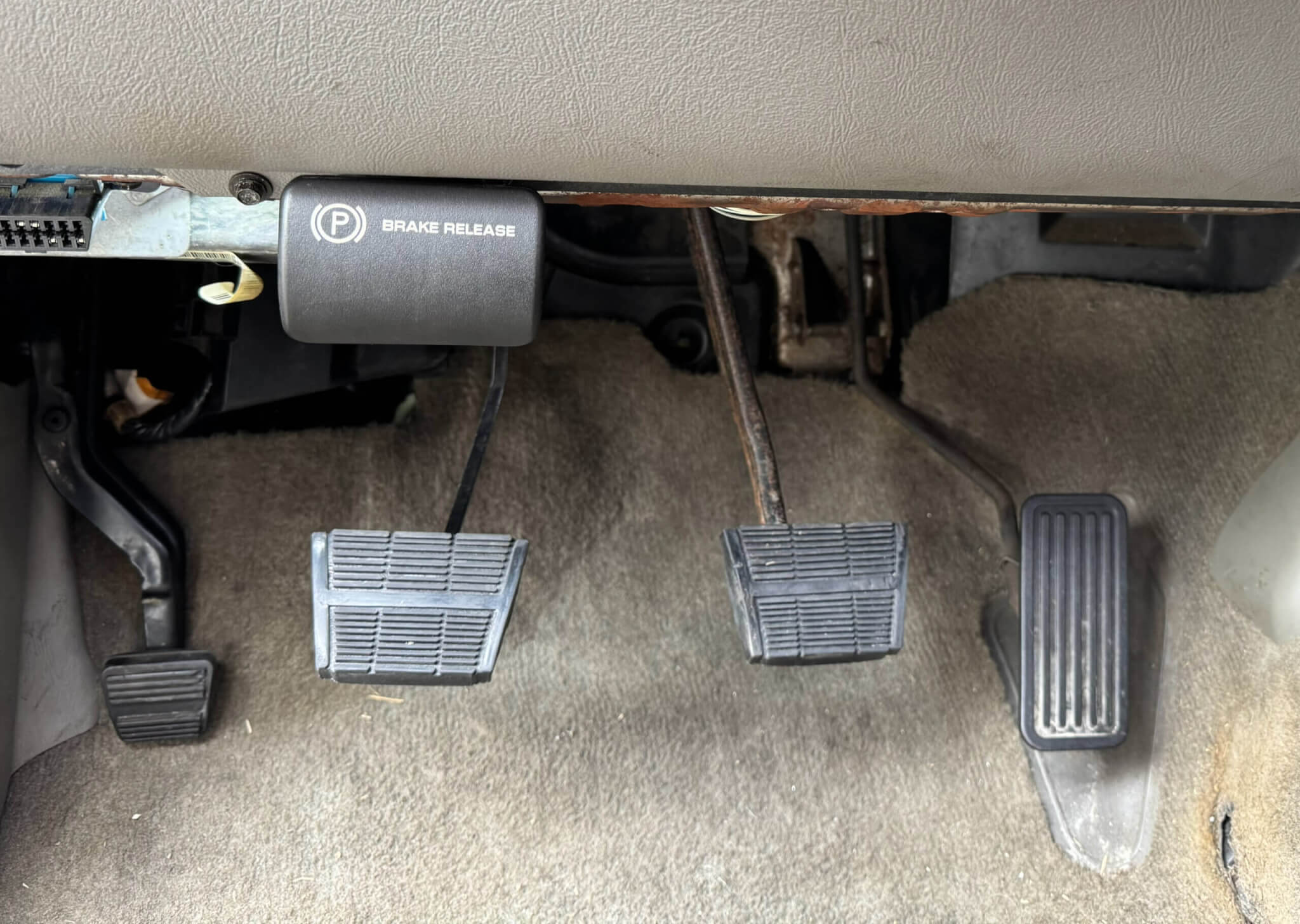 1999-04 / 2008-14 Chevrolet/GMC Silverado/Sierra GMT800 Hydraulic Clutch Pedal Kit - Image 2